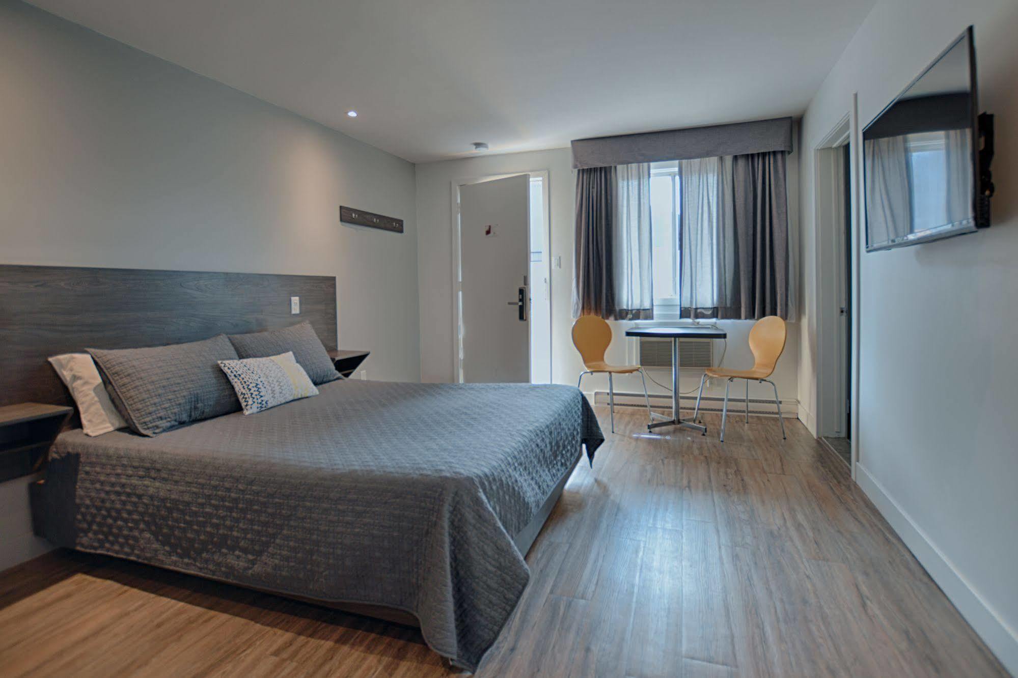 Le Fabreville Motel & Suites Laval Exterior foto